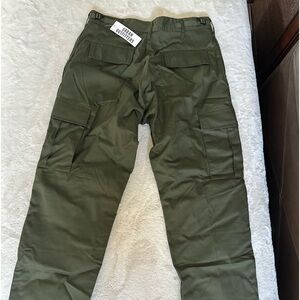 Urban Outfitters Men’s Size Medium Army Green Baggy Cargo Pants